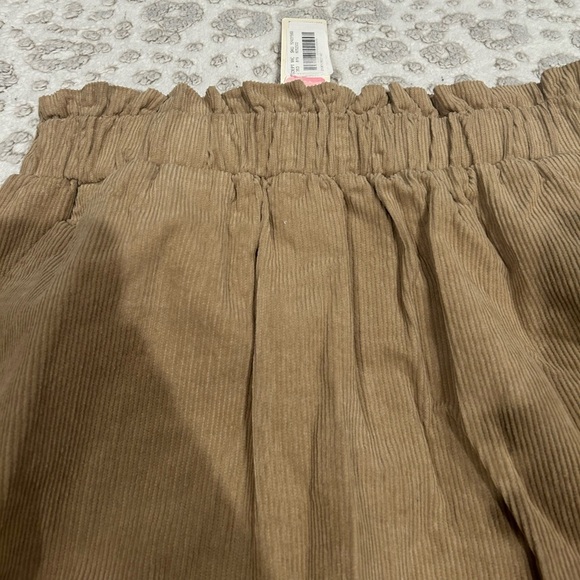 NWT Juniors Medium Tan Corduroy Skirt - Picture 2 of 7
